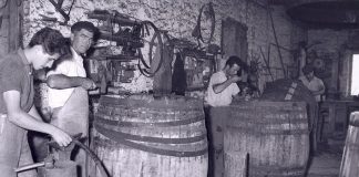 Ο ΣΥΝΕΤΑΙΡΙΣΤΙΚΟΣ ΘΕΣΜΟΣ