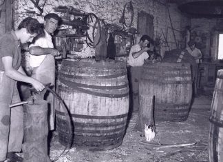 Ο ΣΥΝΕΤΑΙΡΙΣΤΙΚΟΣ ΘΕΣΜΟΣ