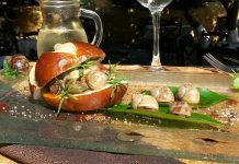 Σαλιγκάρια με Samaina, δεντρολίβανο και αρωματική σάλτσα ντομάτας