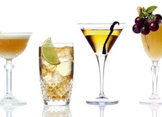 Το Samos Vin Doux περνάει στο μπαρ