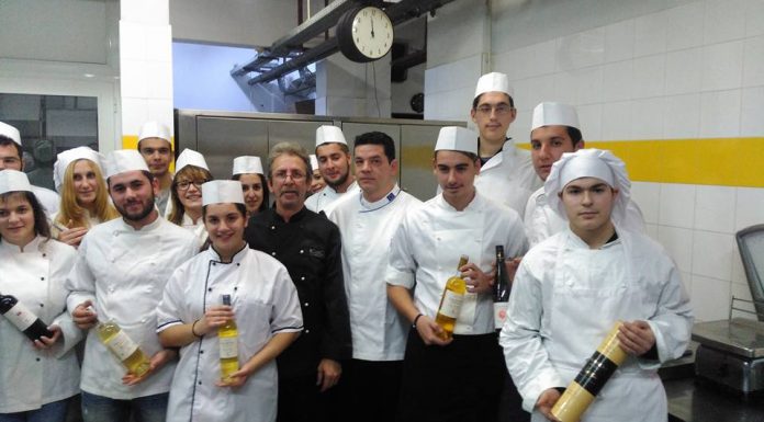 ΤΕΧΝΙΚΟΙ ΜΑΓΕΙΡΙΚΗΣ ΤΕΧΝΗΣ ΙΕΚ ΣΑΜΟΥ: Οι μελλοντικοί πρεσβευτές των κρασιών μας!