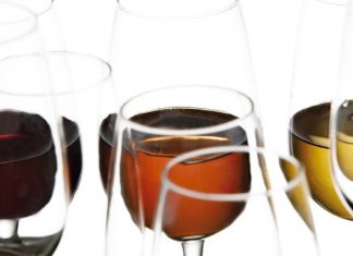 Η ΓΟΗΤΕΙΑ ΤΩΝ ΓΛΥΚΩΝ ΚΡΑΣΙΩΝ