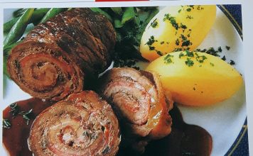 Σαμιώτικα ρολά μοσχαράκι με γλυκό κρασί και ανθότυρο