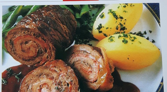 Σαμιώτικα ρολά μοσχαράκι με γλυκό κρασί και ανθότυρο