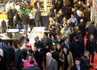 ΟΙ ΟΙΝΟΙ ΤΗΣ ΣΑΜΟΥ ΣΤΗ DETROP ΘΕΣΣΑΛΟΝΙΚΗΣ