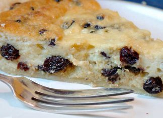 Ατομικά κέικ με ανθότυρο και σαμιώτικο κρασί