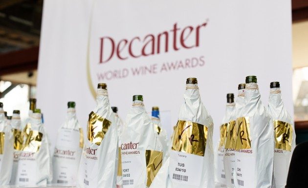 ΔΙΑΓΩΝΙΣΜΟΣ DECANTER: 4 Σαμιώτικα κρασιά κοντά στο «100»!