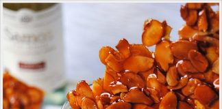 Πανακότα από βουβαλίσιο γάλα και σως από γλυκό Σαμιώτικο κρασί