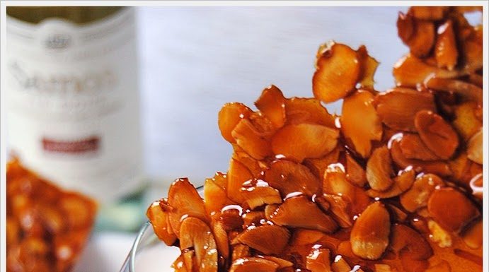 Πανακότα από βουβαλίσιο γάλα και σως από γλυκό Σαμιώτικο κρασί