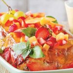 Ζελέ με καλοκαιρινά φρούτα και σαμιώτικο κρασί