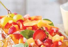 Ζελέ με καλοκαιρινά φρούτα και σαμιώτικο κρασί