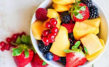 Καλοκαιρινή φρουτοσαλάτα