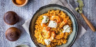 Ριζότο με γαρίδες, τοματίνια, φέτα και «Ψηλές Κορφές»