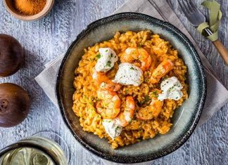 Ριζότο με γαρίδες, τοματίνια, φέτα και «Ψηλές Κορφές»