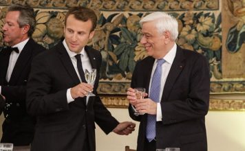 ΕΟΣ ΣΑΜΟΥ σε ΜΑΚΡΟΝ: Merci, monsieur le President