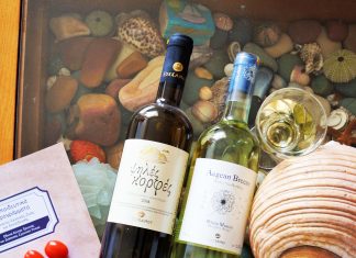 Ένα Σαμιώτικο πρωϊνό Κυριακής, στην Πλάκα