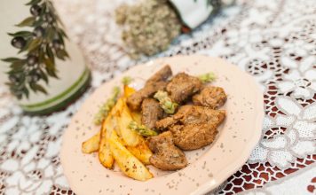 Χοιρινό βοτανάτο μεθυσμένο από Samos Vin Doux