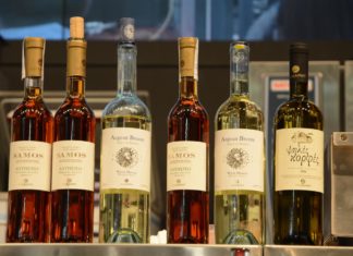 ΤΑ ΚΡΑΣΙΑ ΤΟΥ ΕΟΣ ΣΑΜΟΥ ΣΤΗ HORECA 2019