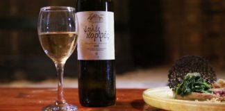 Τηλεοπτικά «ταξίδια» στο σαμιώτικο κρασί μέσω υψηλής γαστρονομίας