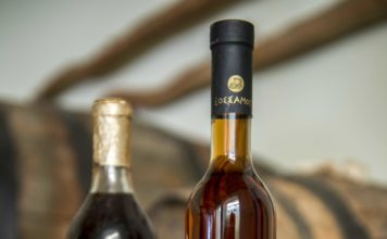 Ο ΕΟΣ ΣΑΜΟΥ ΣΤΟΥΣ TOP 10 ΤΗΣ ΕΛΛΗΝΙΚΗΣ ΟΙΝΟΠΟΙΪΑΣ!