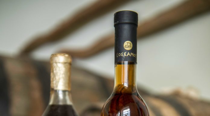 Ο ΕΟΣ ΣΑΜΟΥ ΣΤΟΥΣ TOP 10 ΤΗΣ ΕΛΛΗΝΙΚΗΣ ΟΙΝΟΠΟΙΪΑΣ!