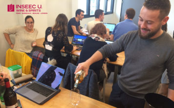 Το SAMOS VIN DOUX «εκπαιδεύει»…