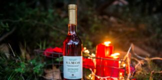 Στρώνουμε το Χριστουγεννιάτικο τραπέζι με σαμιώτικα κρασιά!