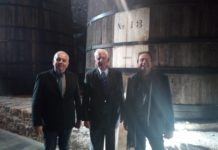 «Γλυκάθηκε» με σαμιώτικο κρασί ο Παναγιώτης Πικραμένος