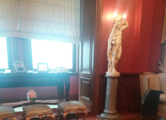 ΣΤΗΝ ΚΩΝΣΤΑΝΤΙΝΟΥΠΟΛΗ ΤΟ ΣΑΜΙΩΤΙΚΟ ΚΡΑΣΙ