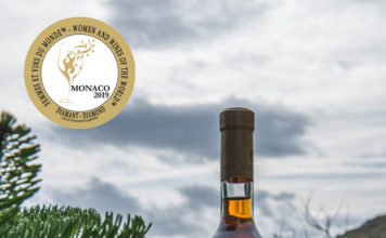 ΠΑΙΡΝΟΥΝ «ΑΡΙΣΤΑ» ΤΑ ΚΡΑΣΙΑ ΤΟΥ ΕΟΣ ΣΑΜΟΥ