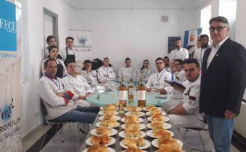 Μαθητεία στις «γλυκές σταγόνες» του Μοσχάτου Σάμου.