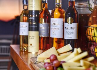 Σαμιώτικο κρασί και γραβιέρα Νάξου: Μεσογειακός τρόπος να ζεις!