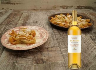 Σιροπιαστά μαντηλάκια με Samos Vin Doux