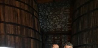 Η Λέσβος, το «περιβόλι του Αιγαίου» συνταιριάζει τα τοπικά της προϊόντα με τα πολυβραβευμένα Σαμιώτικα κρασιά!