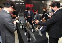 Ο «θρύλος» του σαμιώτικου κρασιού σε Κορέα, Σιγκαπούρη, Βιετνάμ