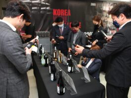 Ο «θρύλος» του σαμιώτικου κρασιού σε Κορέα, Σιγκαπούρη, Βιετνάμ