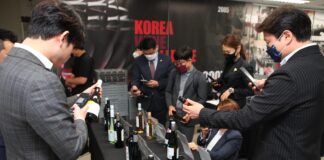 Ο «θρύλος» του σαμιώτικου κρασιού σε Κορέα, Σιγκαπούρη, Βιετνάμ