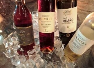 Σαμιώτικο κρασί και Ναξιώτικη γραβιέρα: Σχέση πάθους!