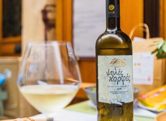 Τα κρασιά της Σάμου κι η γραβιέρα Νάξου στην «πόλη του φωτός»