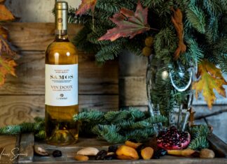 Χοιρινό κότσι με «καραμέλα» από  Μοσχάτο Σάμου και πράσινα μήλα