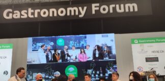 Πρωτοπορεί ο Συνεταιρισμός της Σάμου: «Από την Πυθαγόρειο διατροφή στη σύγχρονη vegan τάση, σε συνδυασμό με οίνους ελάχιστης οινολογικής παρέμβασης» HORECA 2022