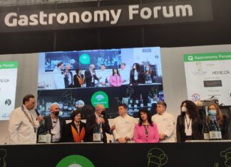 Πρωτοπορεί ο Συνεταιρισμός της Σάμου: «Από την Πυθαγόρειο διατροφή στη σύγχρονη vegan τάση, σε συνδυασμό με οίνους ελάχιστης οινολογικής παρέμβασης» HORECA 2022