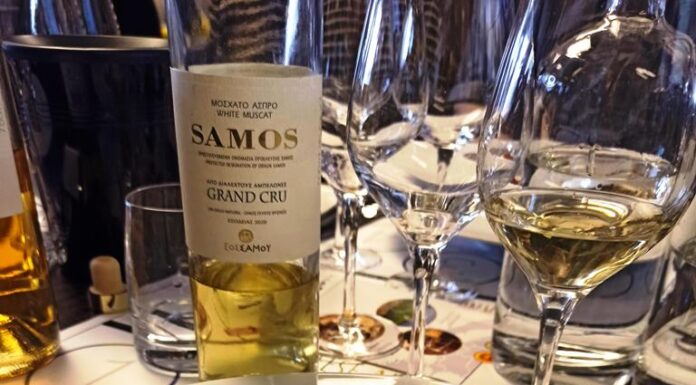 Η Κολωνία υποδέχθηκε τα μοσχάτα κρασιά του Συνεταιρισμού Σάμου