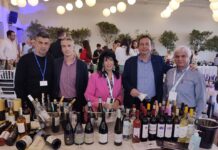 WINE 2 WINE FEST στην ΠΑΤΡΑ – Tα κρασιά του ΕΟΣ Σάμου έδωσαν δυναμικά το παρών.