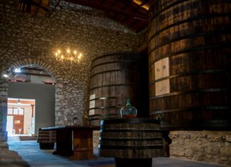 Αναμορφώθηκε και ανοίγει το ΜΟΥΣΕΙΟ ΟΙΝΟΥ του ΕΟΣ Σάμου.