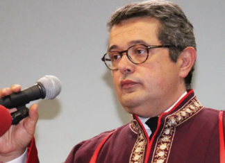 Συγχαρητήριο για την Αναγόρευση του καθηγητή Μανώλη Βαρβούνη σε Επίτιμο Διδάκτορα του Τμήματος Δημοτικής Εκπαίδευσης του Πανεπιστημίου Αιγαίου