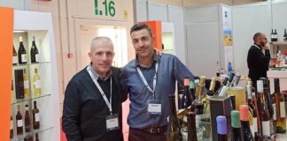 O ΕΟΣ Σάμου στην OENOTELIA 2023: Χαμόγελα επιτυχίας!