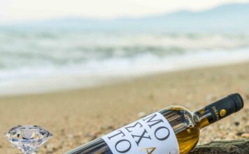 «Διαμάντια και ρουμπίνια…» για τα κρασιά του ΕΟΣ Σάμου