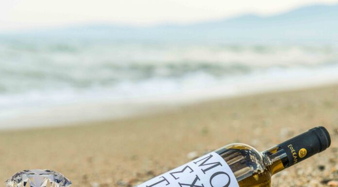 «Διαμάντια και ρουμπίνια…» για τα κρασιά του ΕΟΣ Σάμου