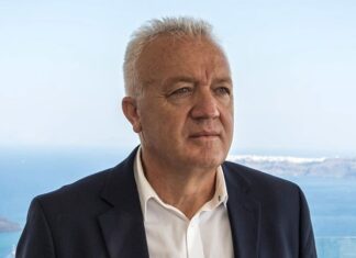 ΕΥΧΕΣ ΣΕ ΝΕΟΕΚΛΕΓΕΝΤΑ ΒΟΥΛΕΥΤΗ